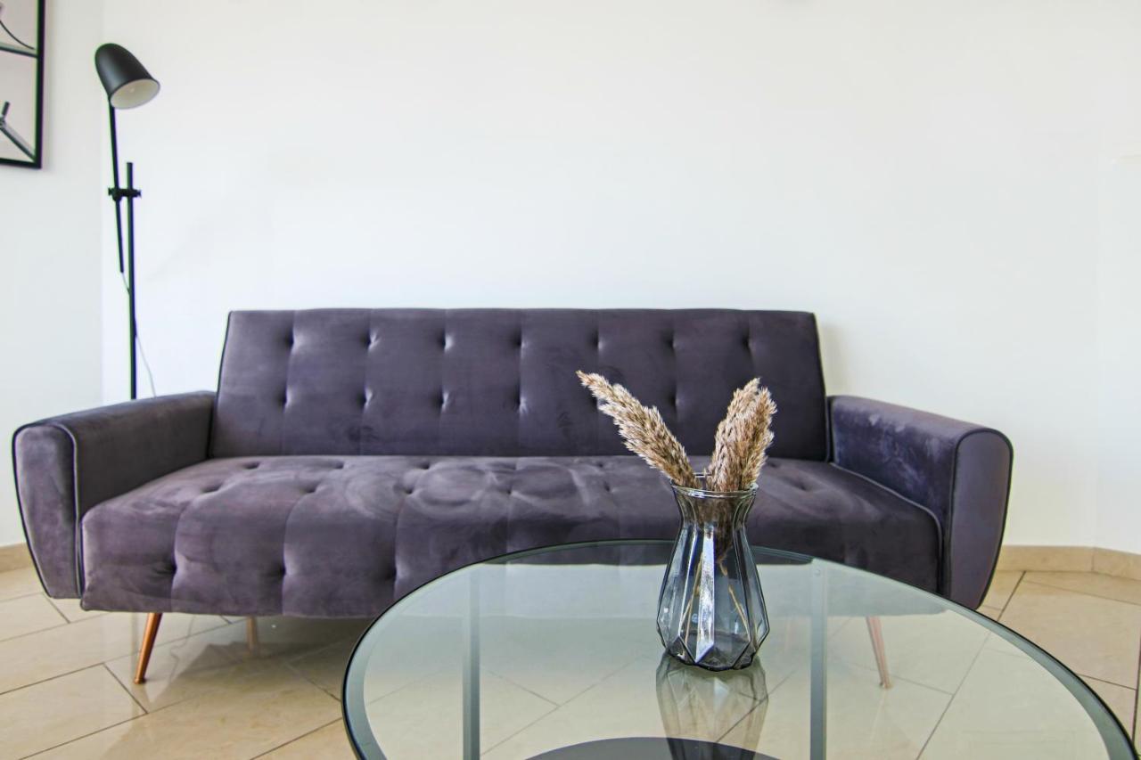Phaedrus Living Seaside Junior Suite Lighthouse 63 Paphos Esterno foto