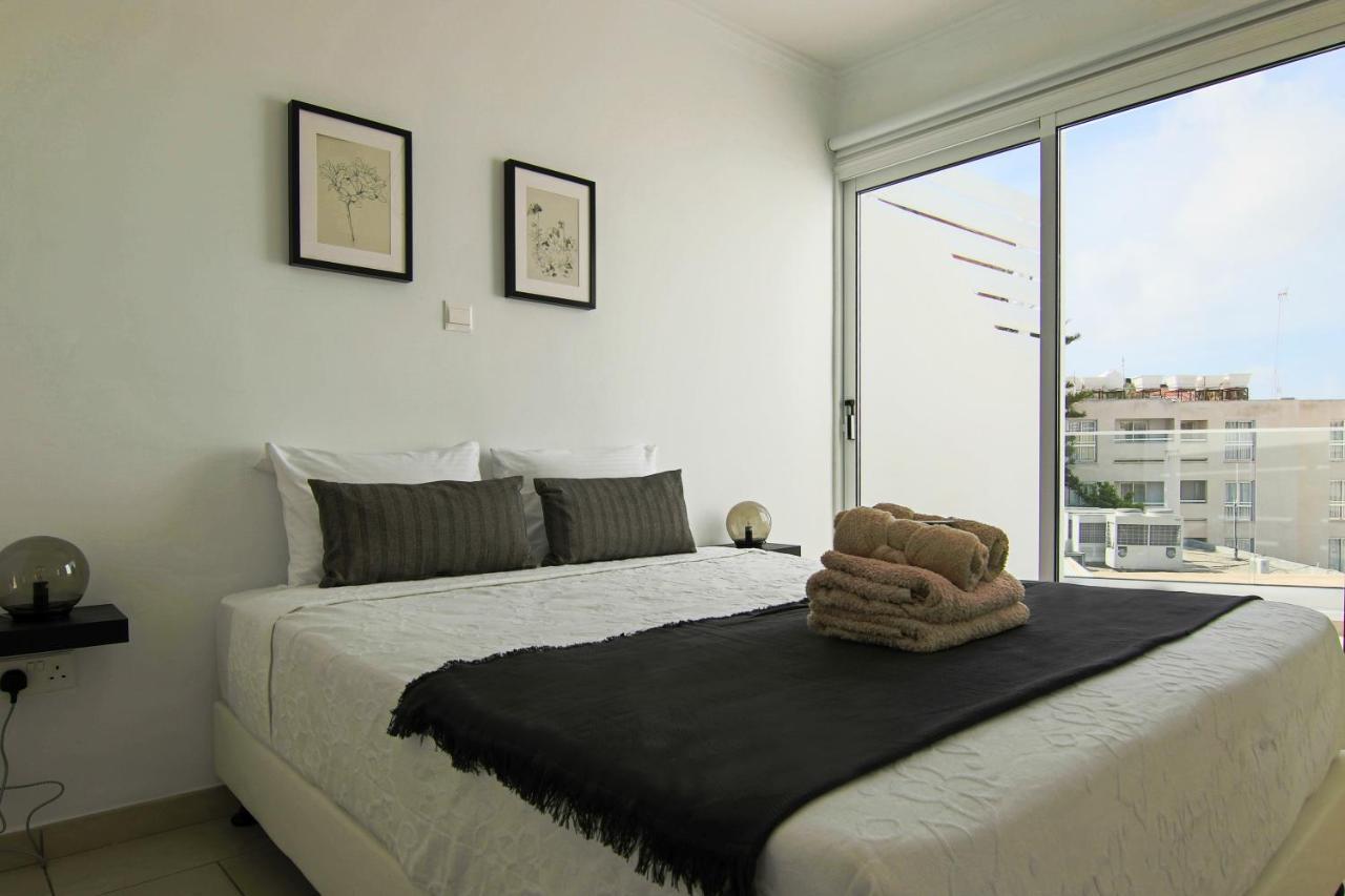 Phaedrus Living Seaside Junior Suite Lighthouse 63 Paphos Esterno foto