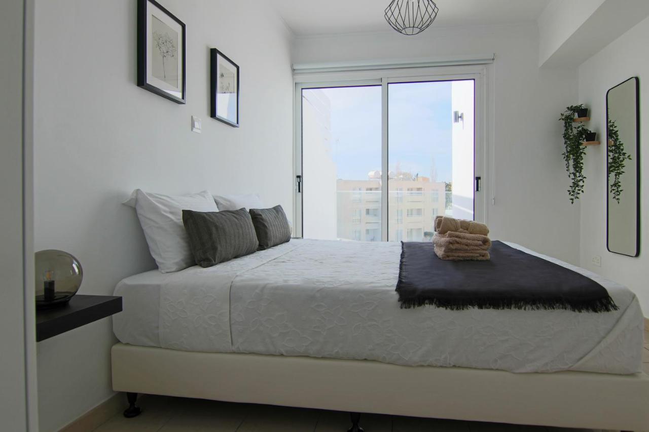 Phaedrus Living Seaside Junior Suite Lighthouse 63 Paphos Esterno foto